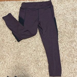 Women’s Cropped Purple Mesh Leggings